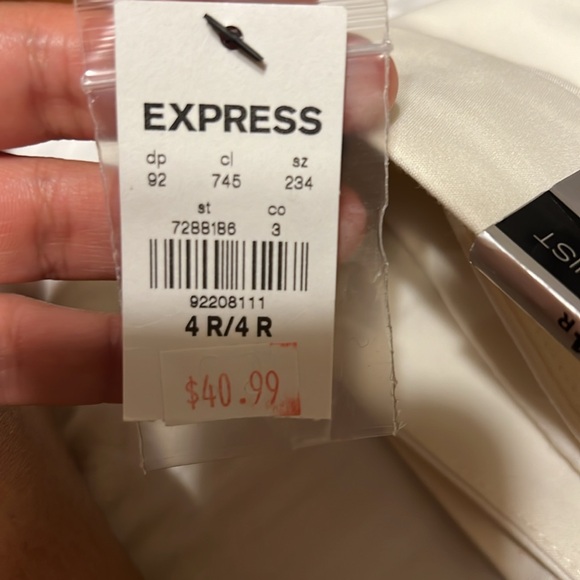 Express dress pants size 4R - Picture 6 of 6